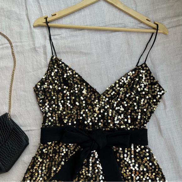 Black Gold Sequin Bodycon Mini Dress - Picture 3 of 6